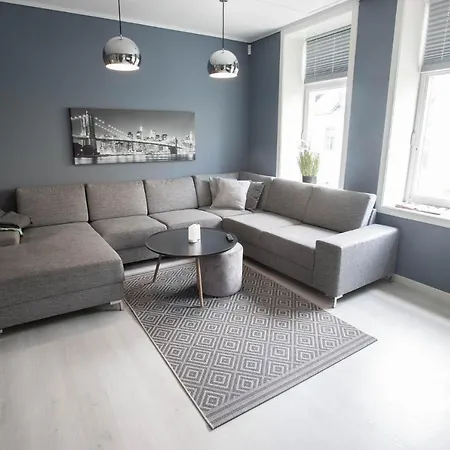 شقة Modern With 3 Bedrooms Aalesund Sentrum