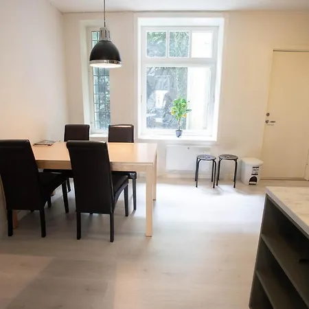Modern With 3 Bedrooms Aalesund Sentrum Ålesund