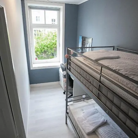 Modern With 3 Bedrooms Aalesund Sentrum Ålesund