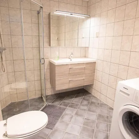Modern With 3 Bedrooms Aalesund Sentrum